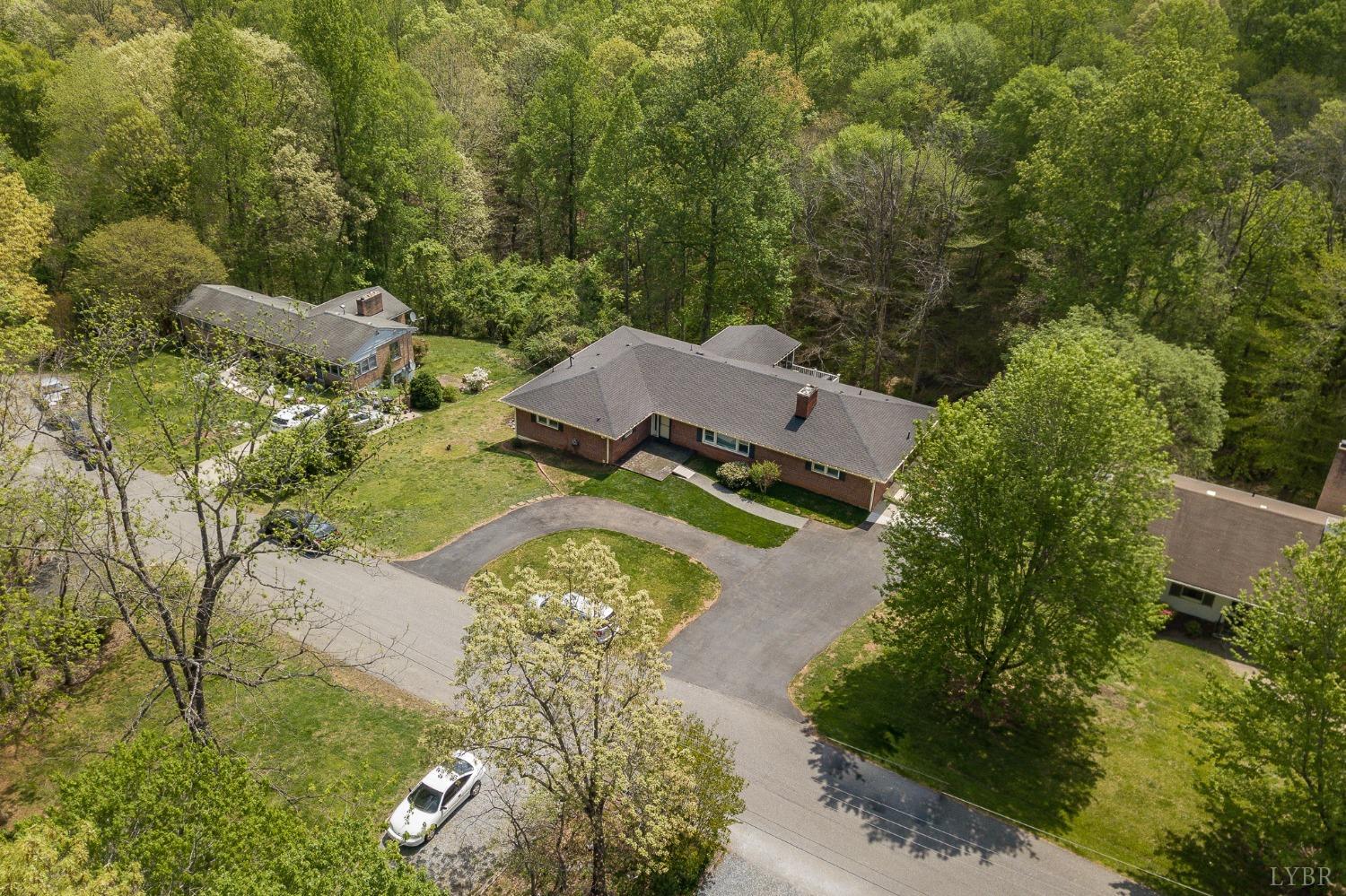 918 Rothowood Road Lynchburg, VA 24503 - Photo 3 of 57 Gallery Image 3
