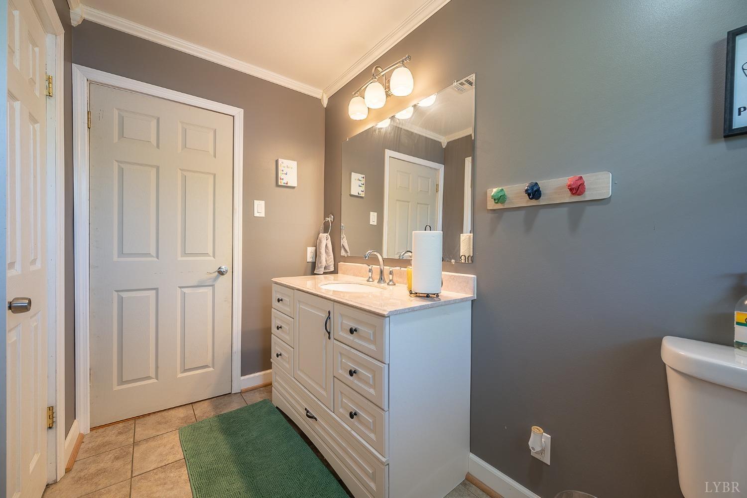 918 Rothowood Road Lynchburg, VA 24503 - Photo 36 of 57 Gallery Image 36
