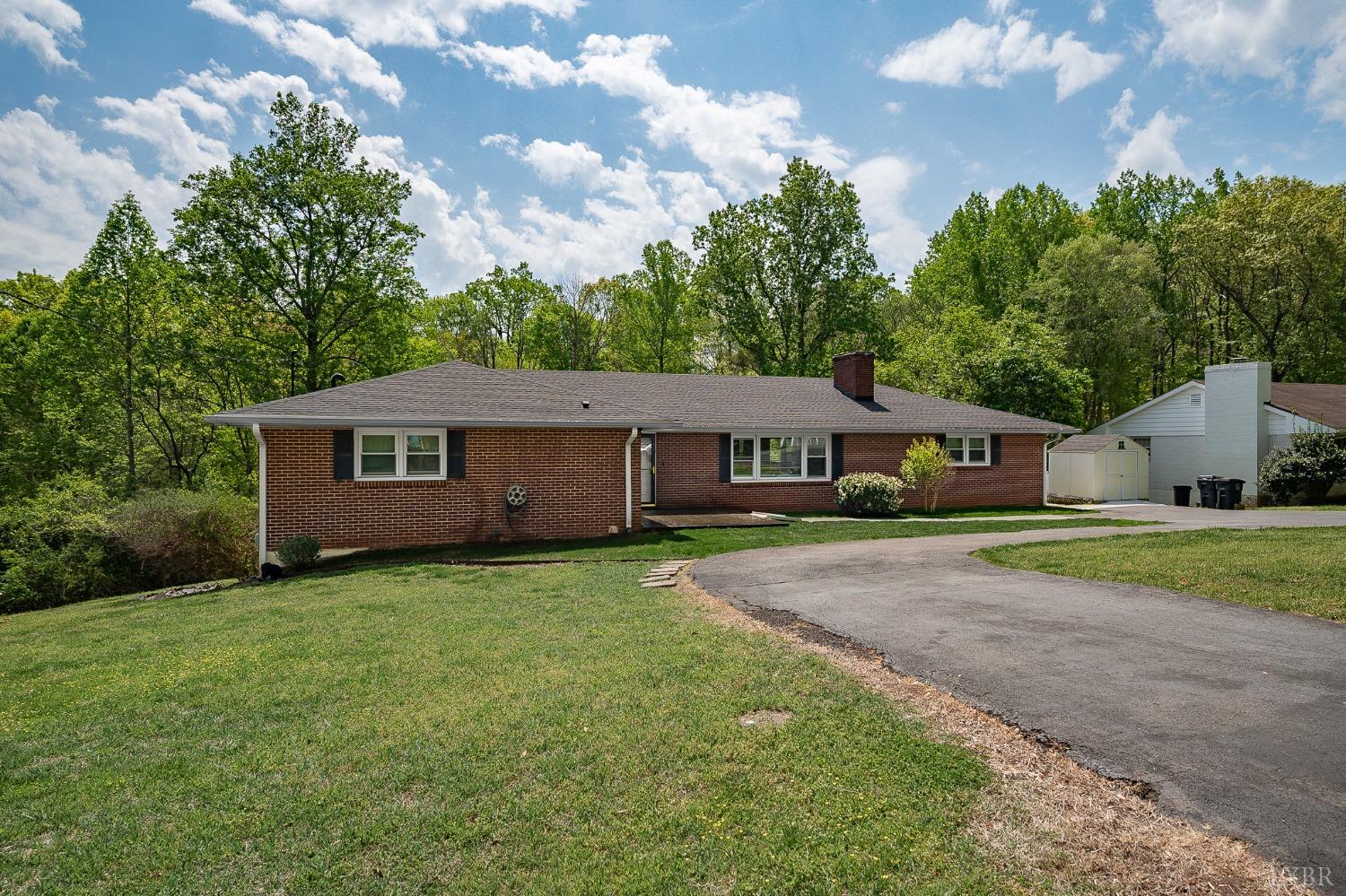918 Rothowood Road Lynchburg, VA 24503 - Photo 5 of 57 Gallery Image 5