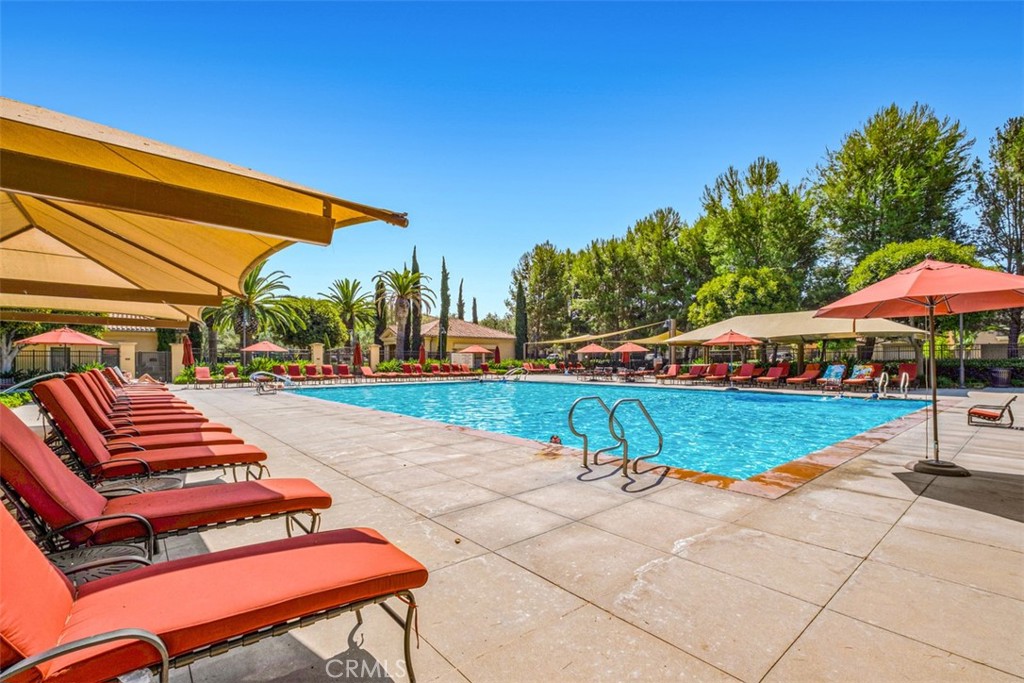 61 Triana Irvine, CA 92618 - Photo 49 of 56 a garden view with a seating space