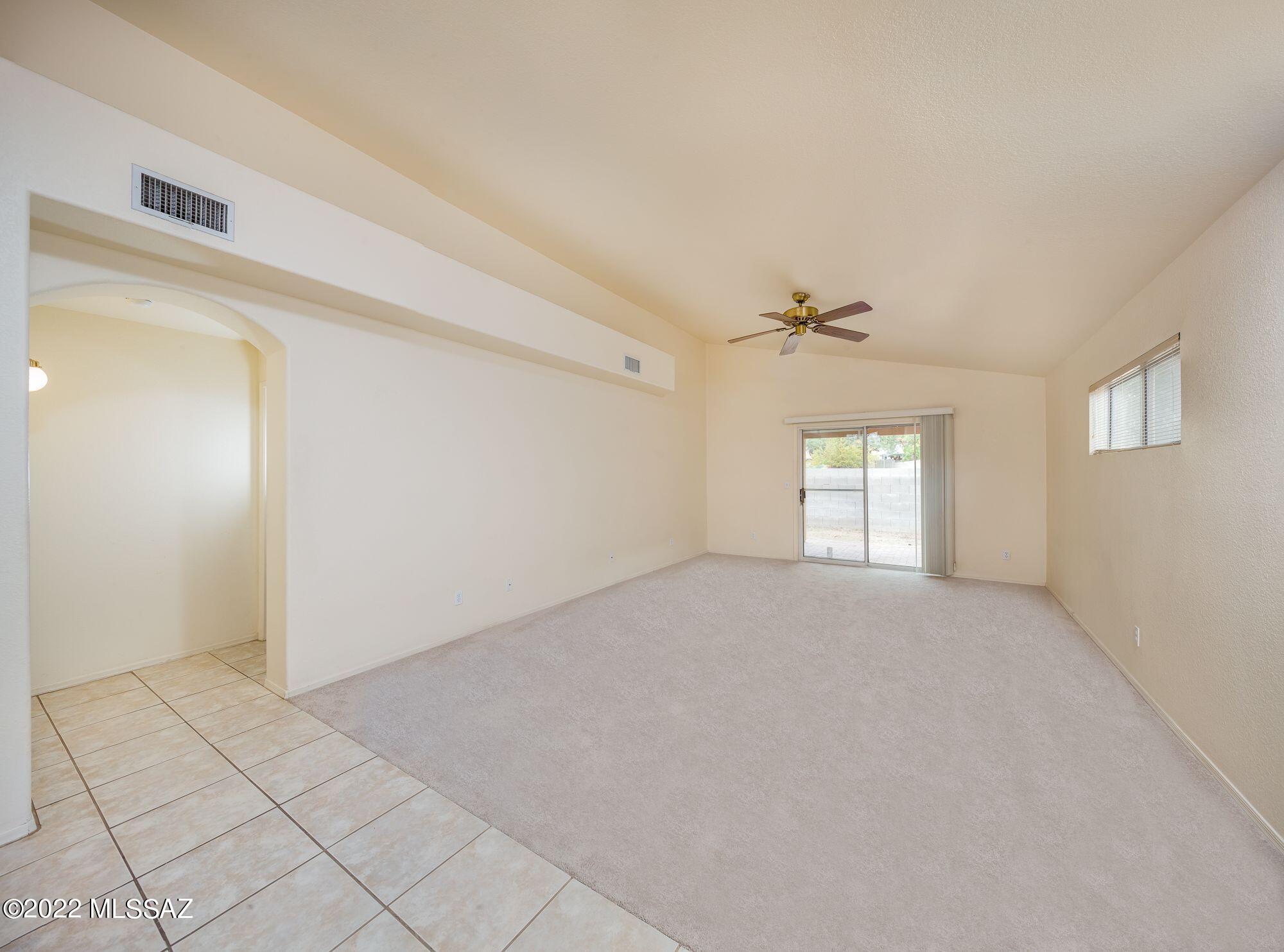 8040 North Halter Road Tucson, AZ 85741 - Photo 5 of 26 Gallery Image 5