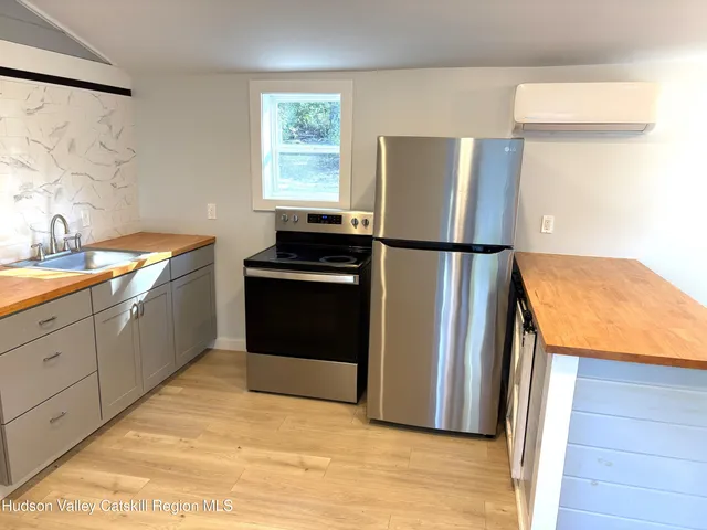 $258,000 | 351 County Route 19, Hudson, NY 12534