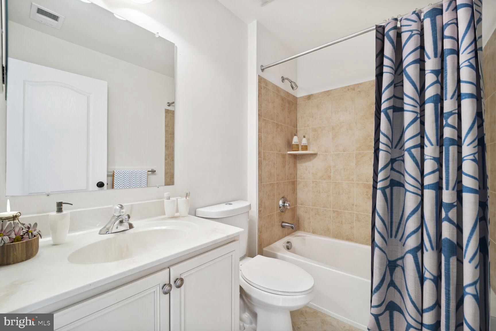 4067 Ranch Road Upper Marlboro, MD 20772 - Photo 13 of 19 Hall Bath