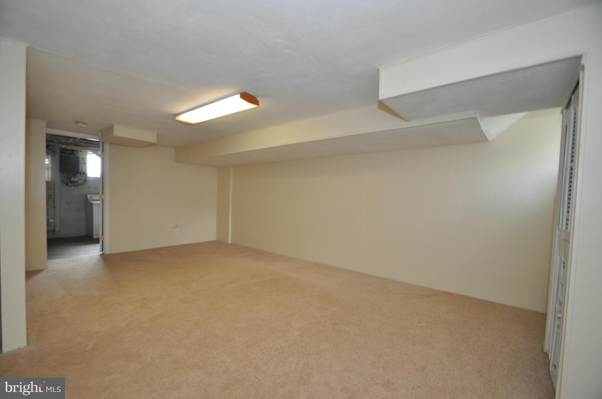845 Arncliffe Road Baltimore, MD 21221 - Photo 24 of 26 Family Room