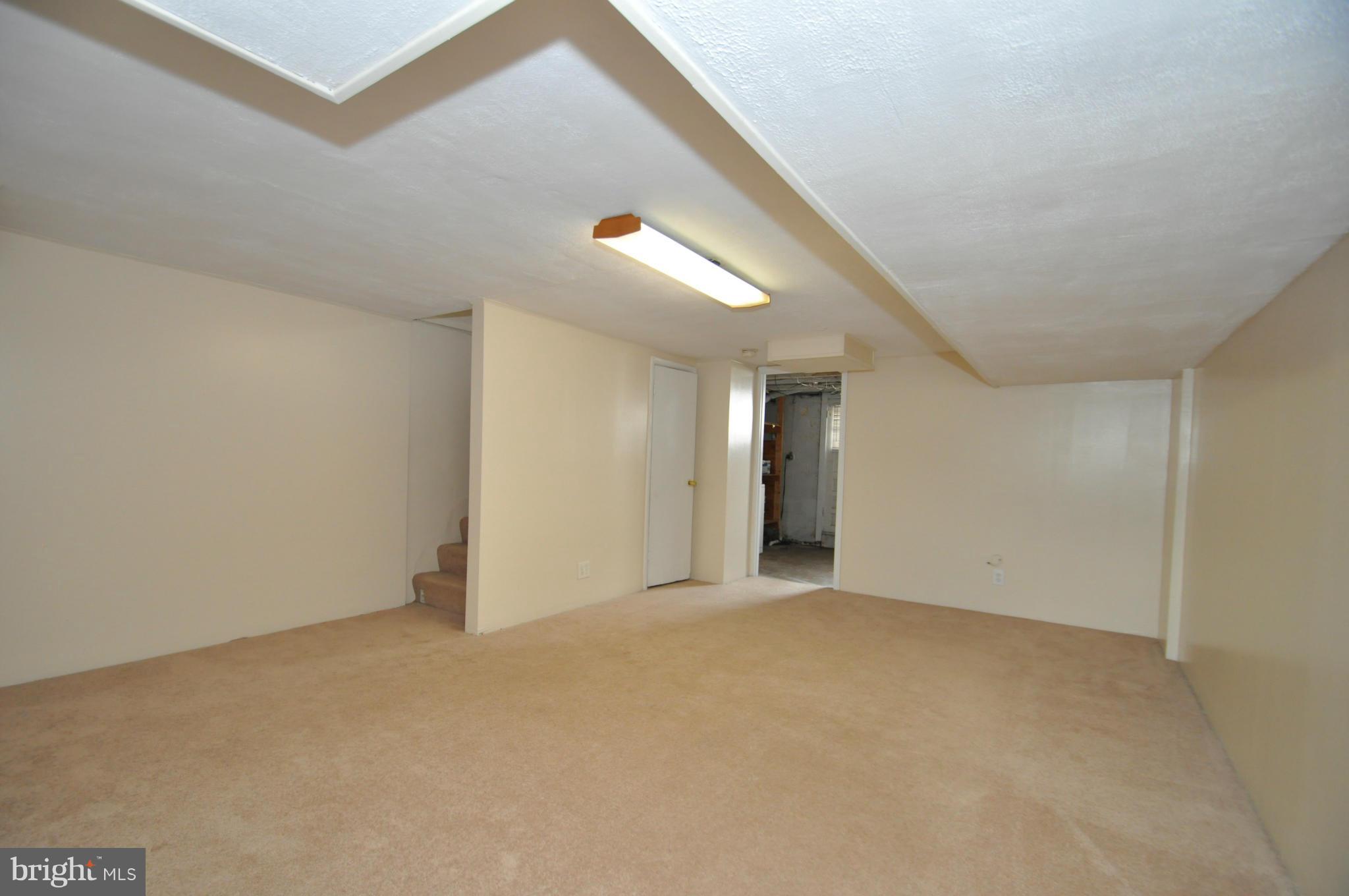845 Arncliffe Road Baltimore, MD 21221 - Photo 25 of 26 Family Room