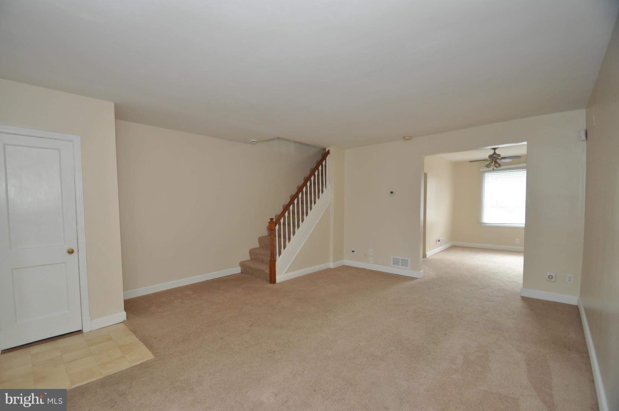 845 Arncliffe Road Baltimore, MD 21221 - Photo 4 of 26 Living Room