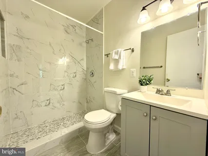 $257,500 | 7975 Audubon Avenue, Unit 302, Alexandria, VA 22306