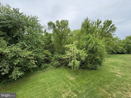 $257,500 | 7975 Audubon Avenue, Unit 302, Alexandria, VA 22306