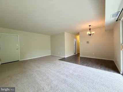 $257,500 | 7975 Audubon Avenue, Unit 302, Alexandria, VA 22306
