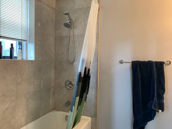 $2,400 | 466 Commonwealth Avenue, Unit 604, Boston, MA 02215