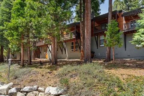 $579,000 | 2755 North Lake Boulevard, Unit 10, Tahoe City, CA 96145