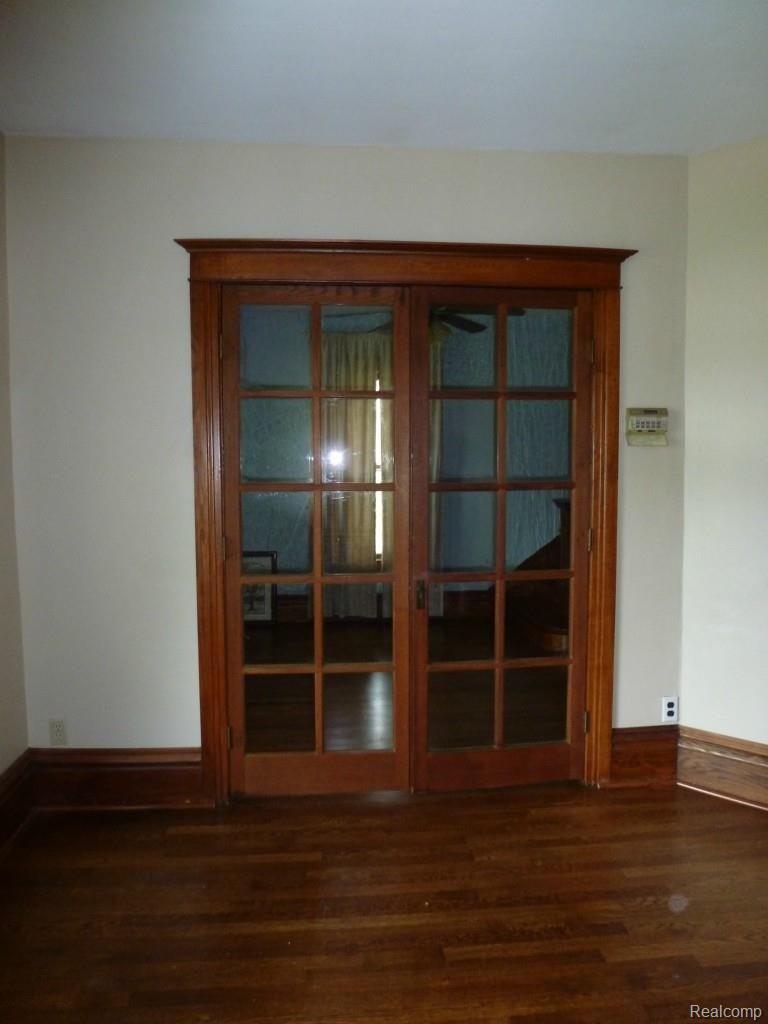201 Pine Street Rochester, MI 48307 - Photo 9 of 42 201 PINE FRENCH DOORS.jpg