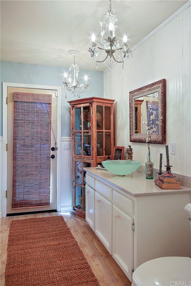 2540 Alturas Road Atascadero, CA 93422 - Photo 18 of 43 Half Bath