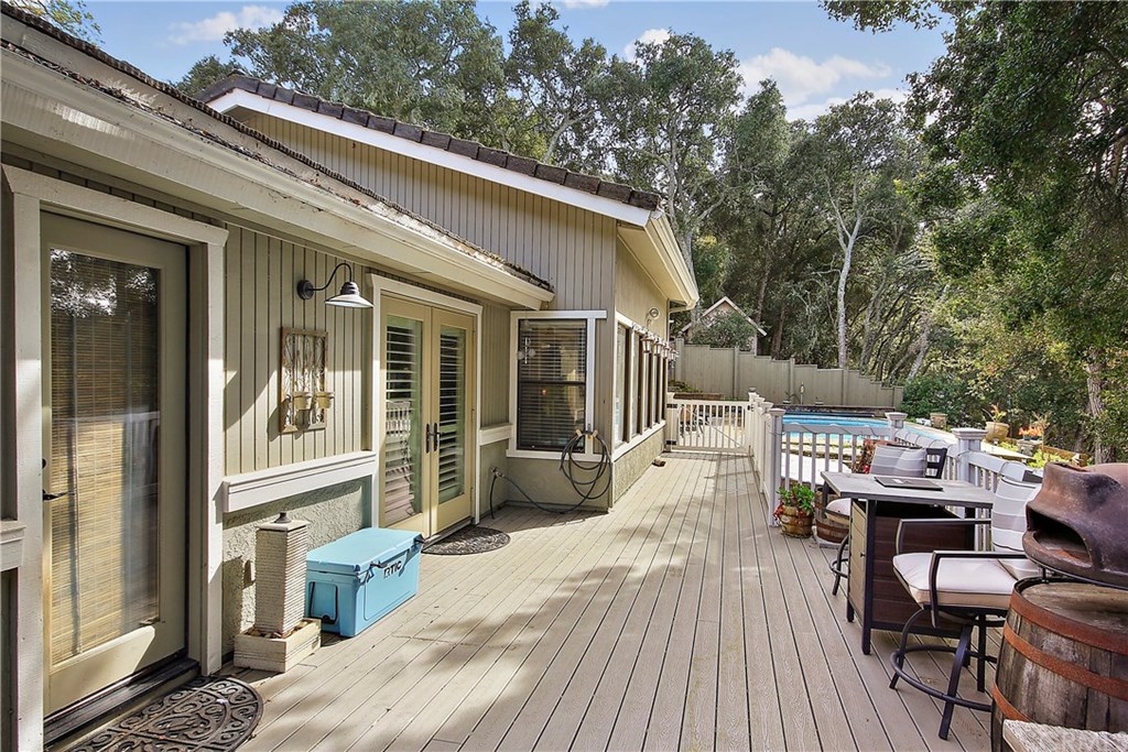 2540 Alturas Road Atascadero, CA 93422 - Photo 33 of 43 Back of Home to Pool Area