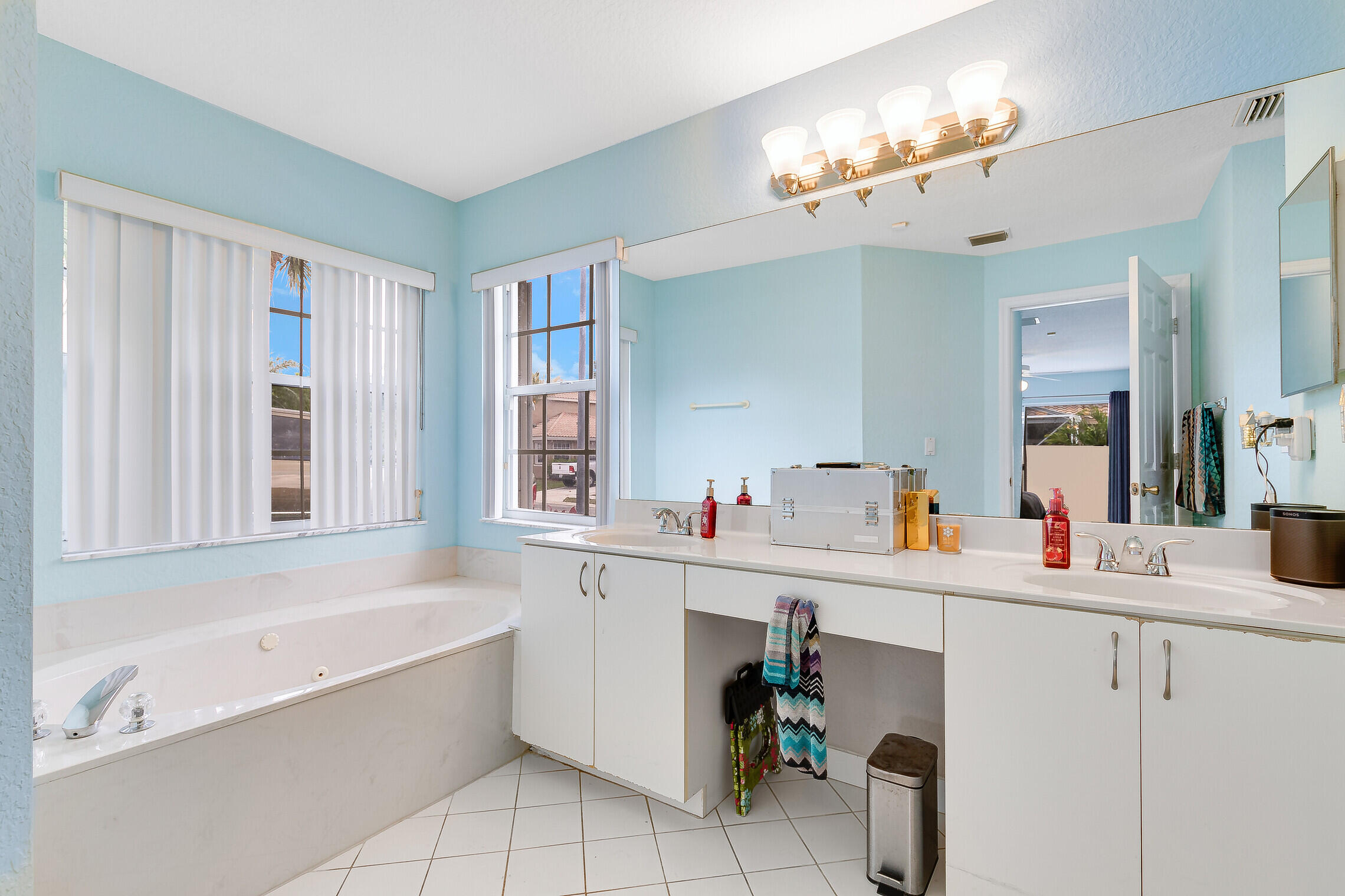 20904 Avenel Run Boca Raton, FL 33428 - Photo 12 of 28 12_20904_Avenel_Run_12_mls