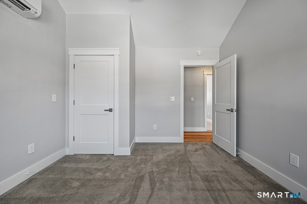 121 New Road Thompson, CT 06277 - Photo 25 of 40