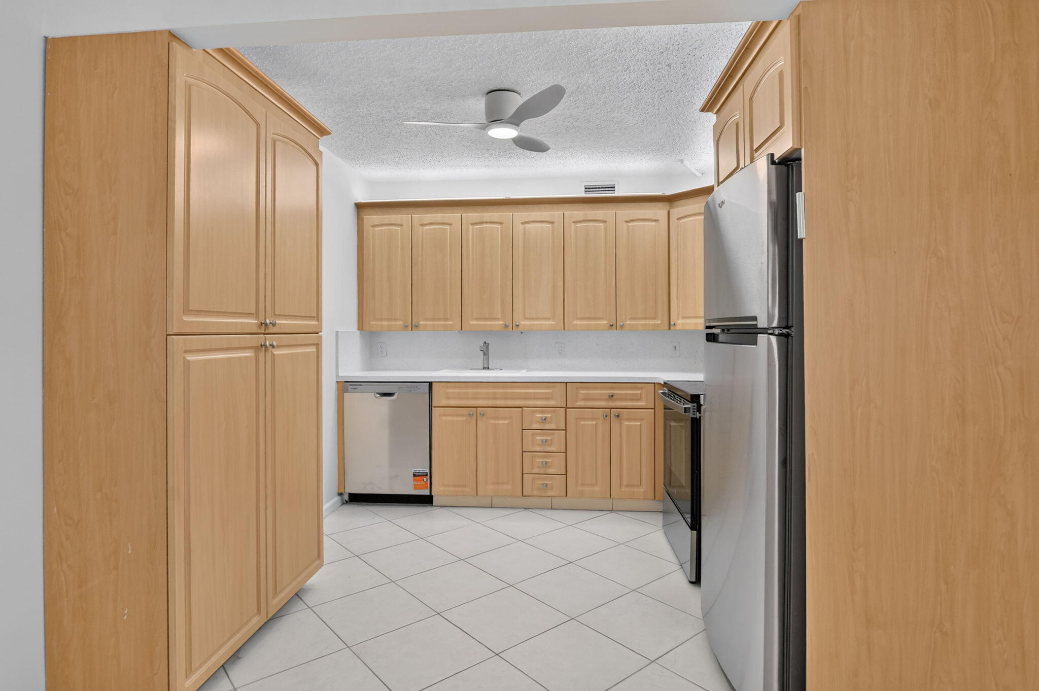 3057 Yarmouth C Boca Raton, FL 33434 - Photo 3 of 59 9-web-or-mls-DSC_5833