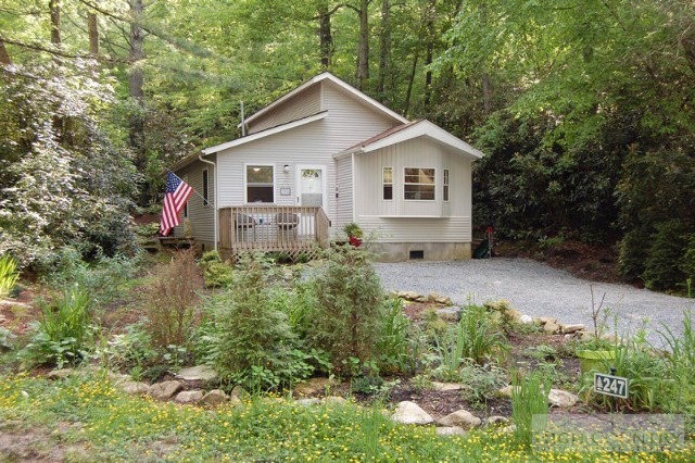 247 River Road Newland, NC 28657 - Photo 1 of 18 Gallery Image 1