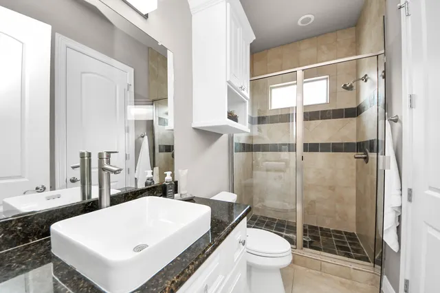 $1,895,000 | 4809 Elm Street, Bellaire, TX 77401