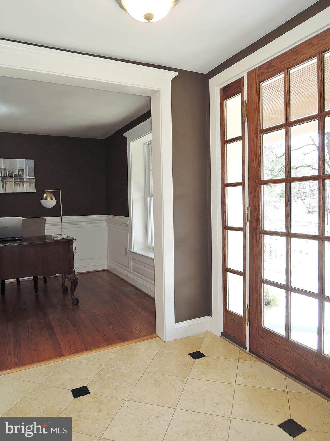 2204 Shepperd Road Monkton, MD 21111 - Photo 3 of 30 Marble Foyer with double closet
