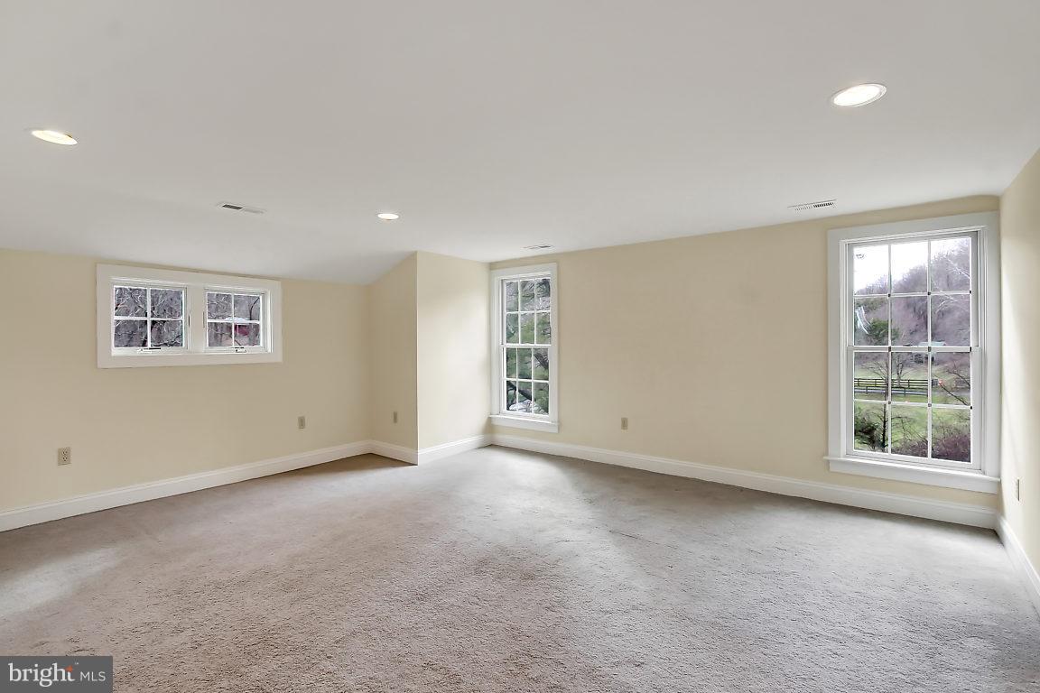 2204 Shepperd Road Monkton, MD 21111 - Photo 22 of 30 Sitting Room/ Second Floor Den