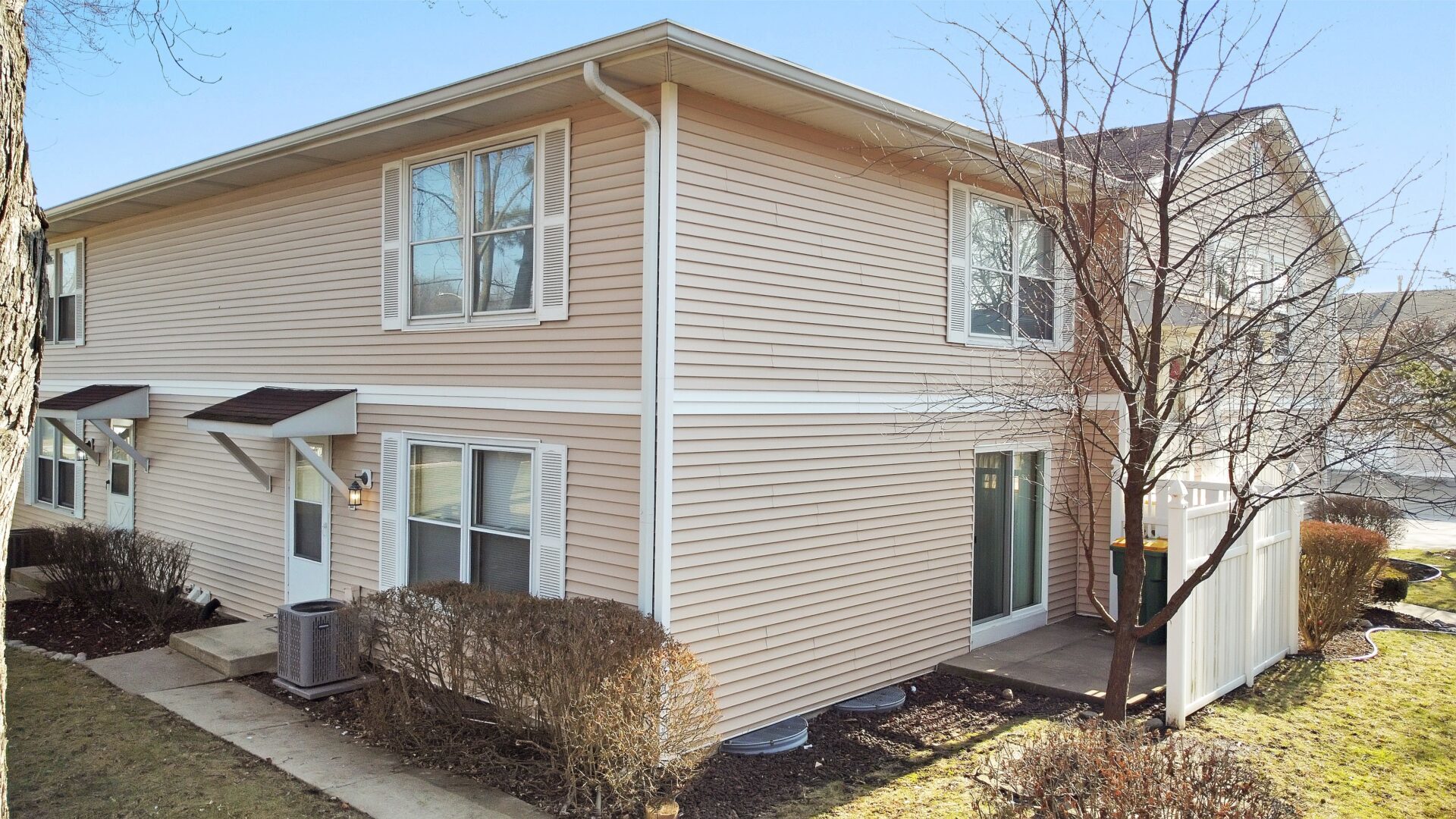 5332 Crescent Lane, Unit D Oak Forest, IL 60452 - Photo 1 of 17 a view of a house with a yard