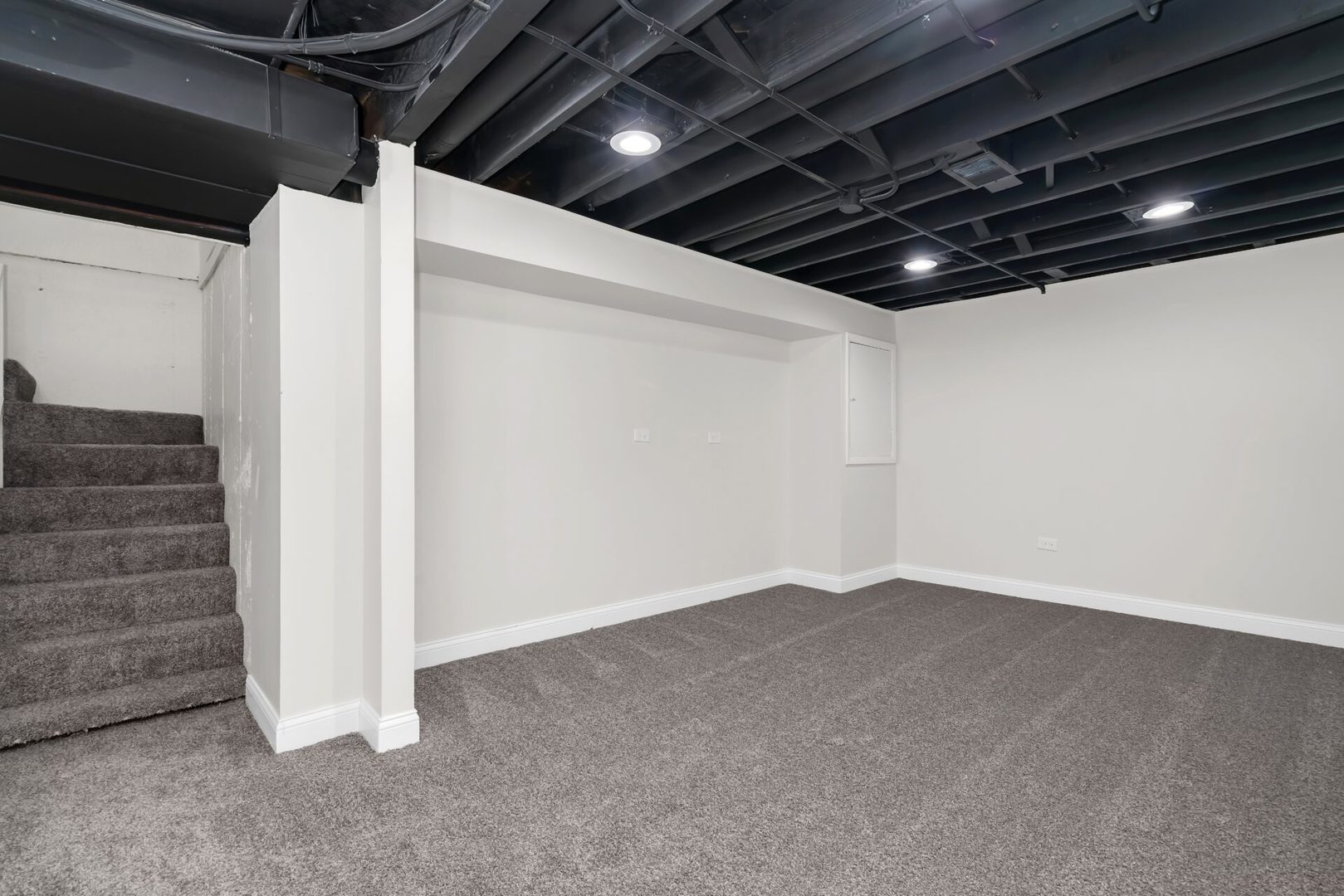 5332 Crescent Lane, Unit D Oak Forest, IL 60452 - Photo 13 of 17 a view of an empty room