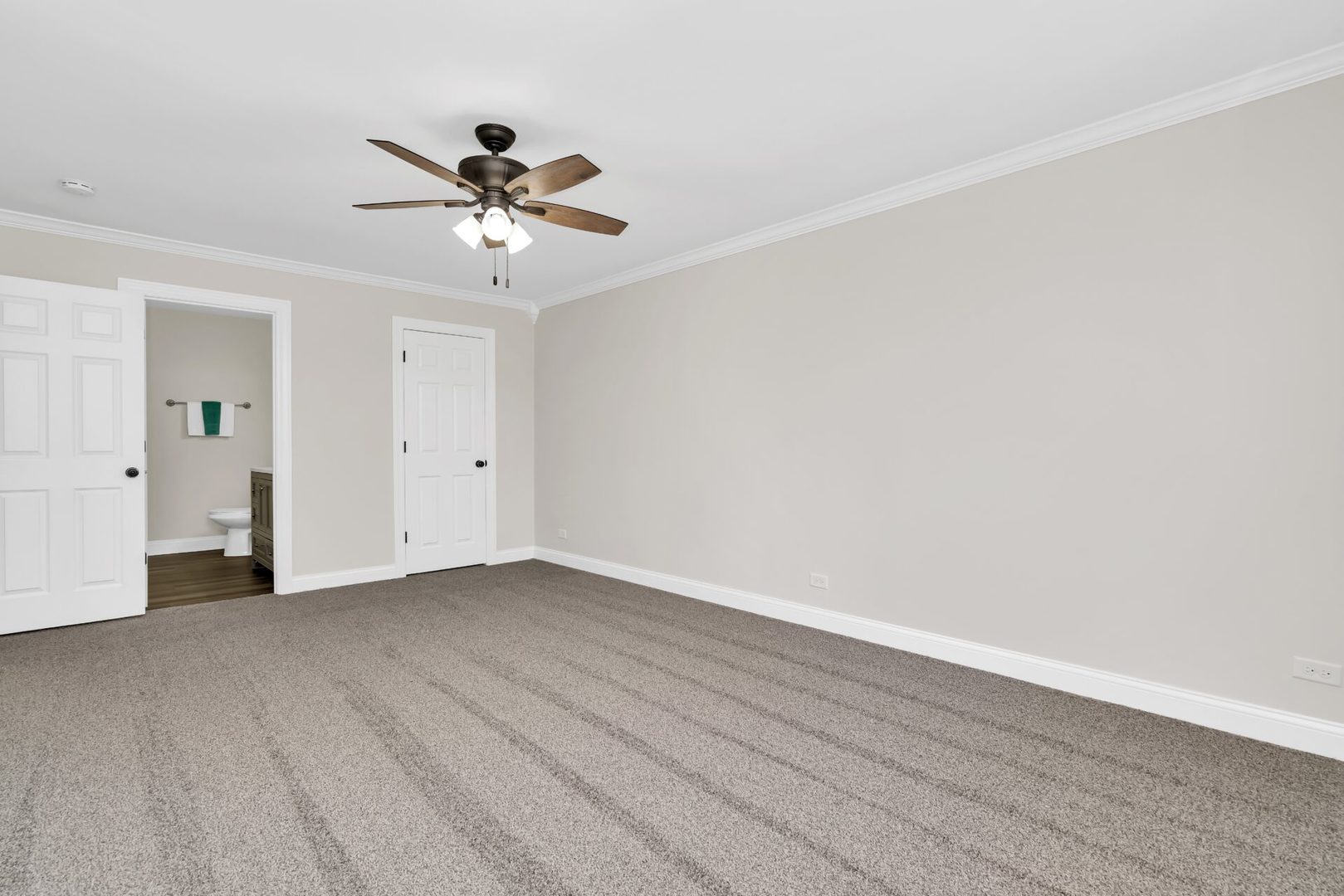 5332 Crescent Lane, Unit D Oak Forest, IL 60452 - Photo 10 of 17 wooden floor in an empty room