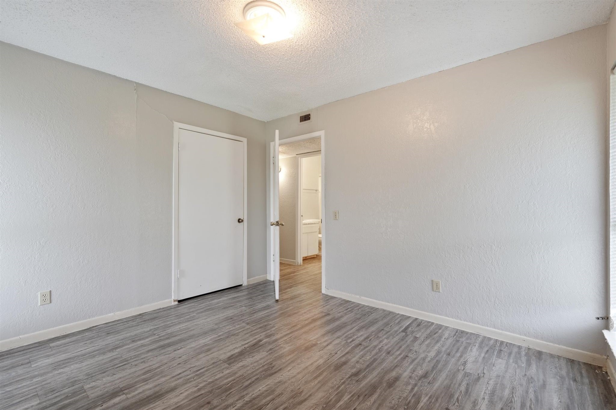 175 Loop 265 Rosebud, TX 76570 - Photo 10 of 17