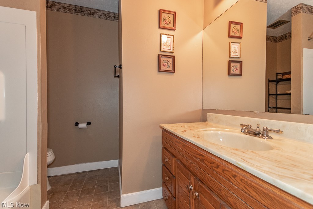 5635 Dolphin Road Mentor, OH 44060 - Photo 13 of 25 Gallery Image 13