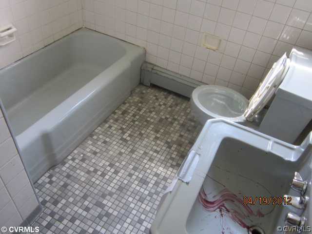 3001 Putney Road Richmond, VA 23228 - Photo 8 of 11 Master Bath - Hall Bathroom