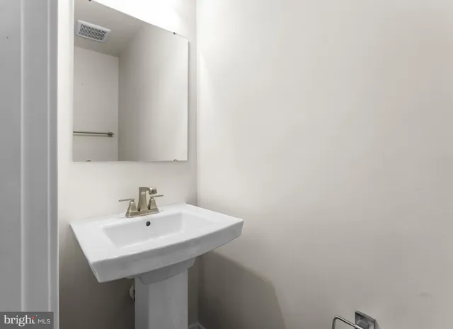 $3,950 | 117 Hawlings River Road, Laurel, MD 20708