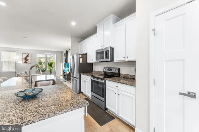 $3,950 | 117 Hawlings River Road, Laurel, MD 20708