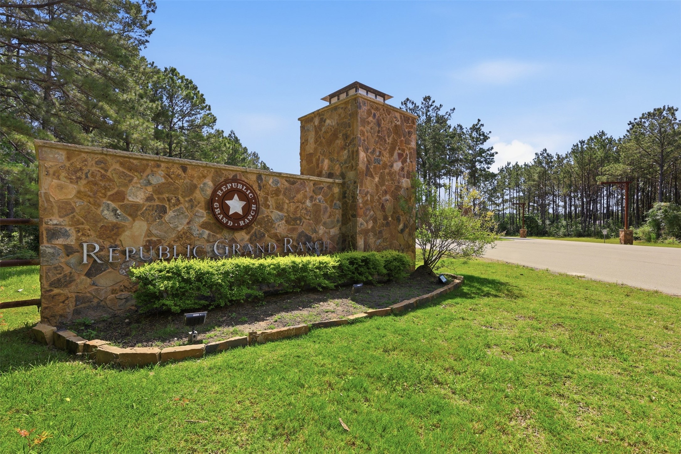 15779 Republic Ranch Road North Willis, TX 77378 - Photo 12 of 19 Main Entrance.
