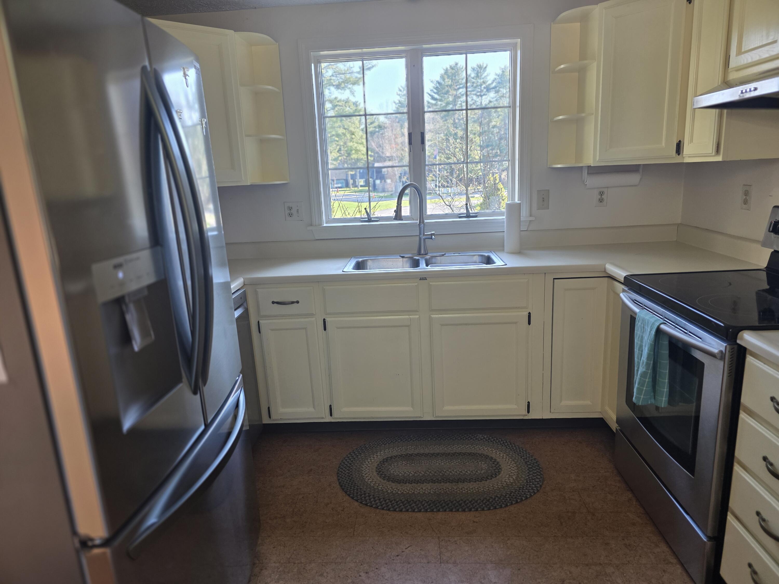 38 Cluf Bay Road, Unit 38 Brunswick, ME 04011 - Photo 6 of 46 Kitchen
