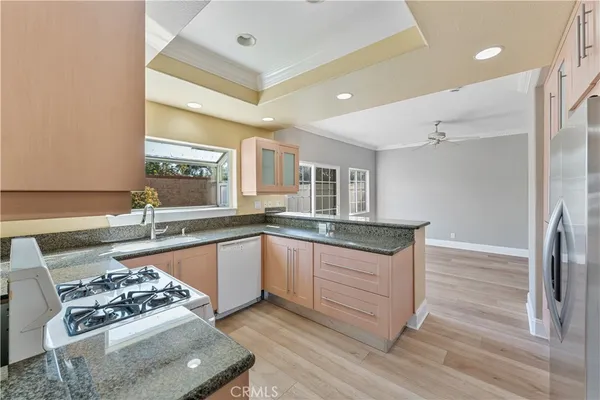 $4,800 | 2048 Cherokee, Tustin, CA 92782