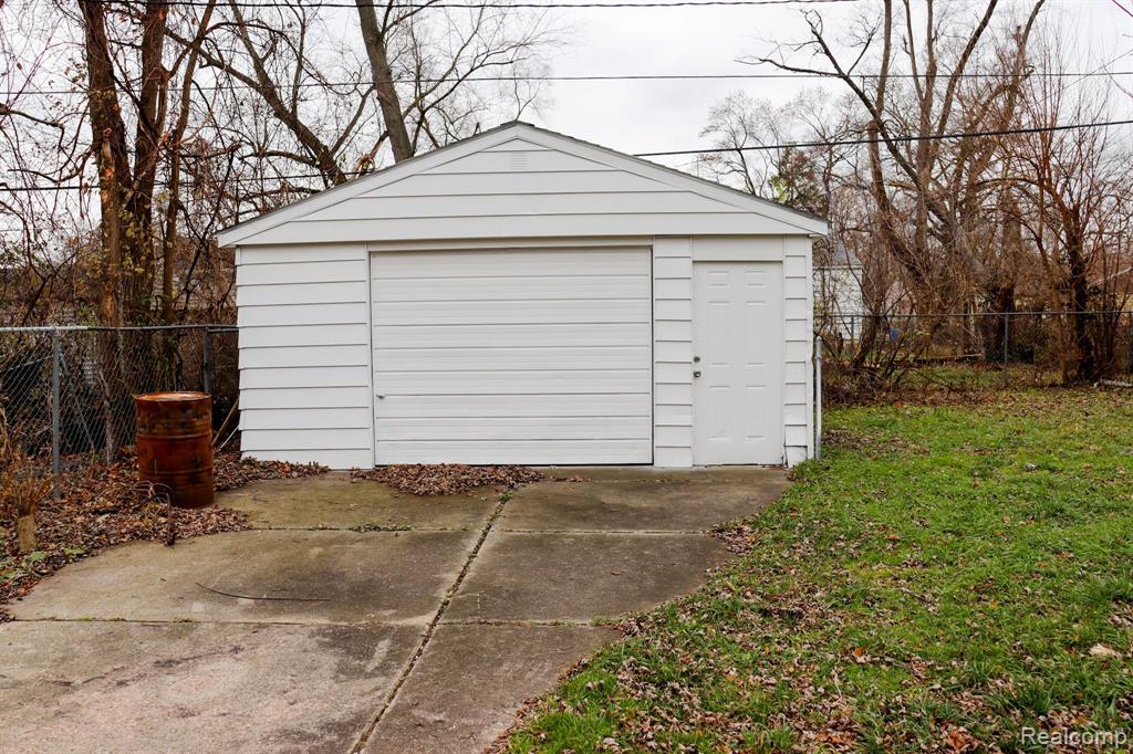 1338 Helen Street Inkster, MI 48141 - Photo 3 of 21