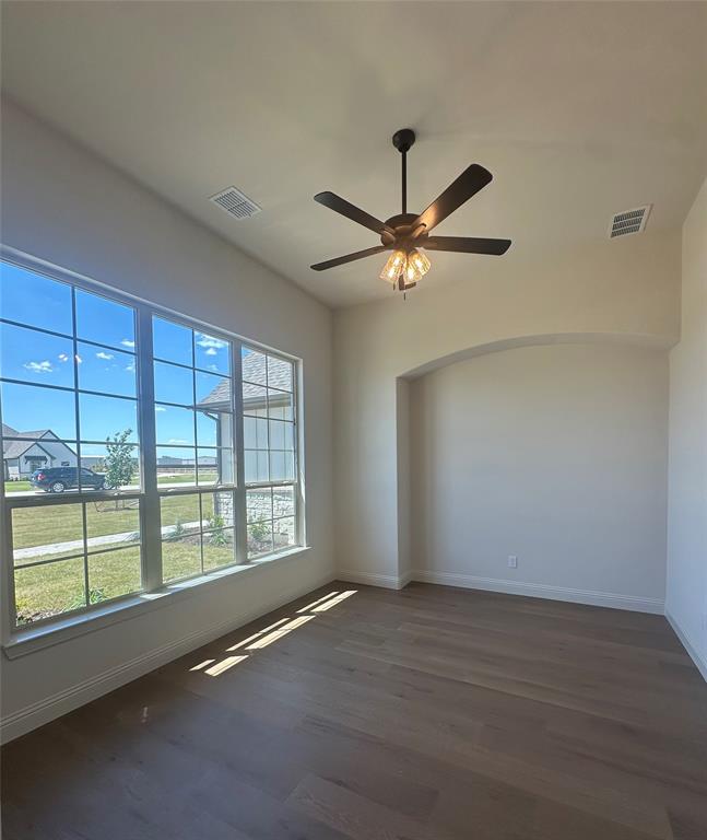 9424 Bluestem Lane DISH, TX 76247 - Photo 4 of 28 an empty room with a window