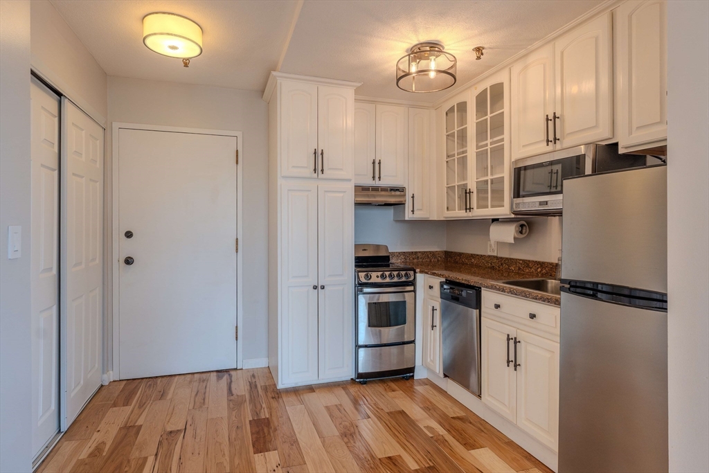 3 Appleton Street, Unit 505 Boston, MA 02116 - Photo 6 of 25