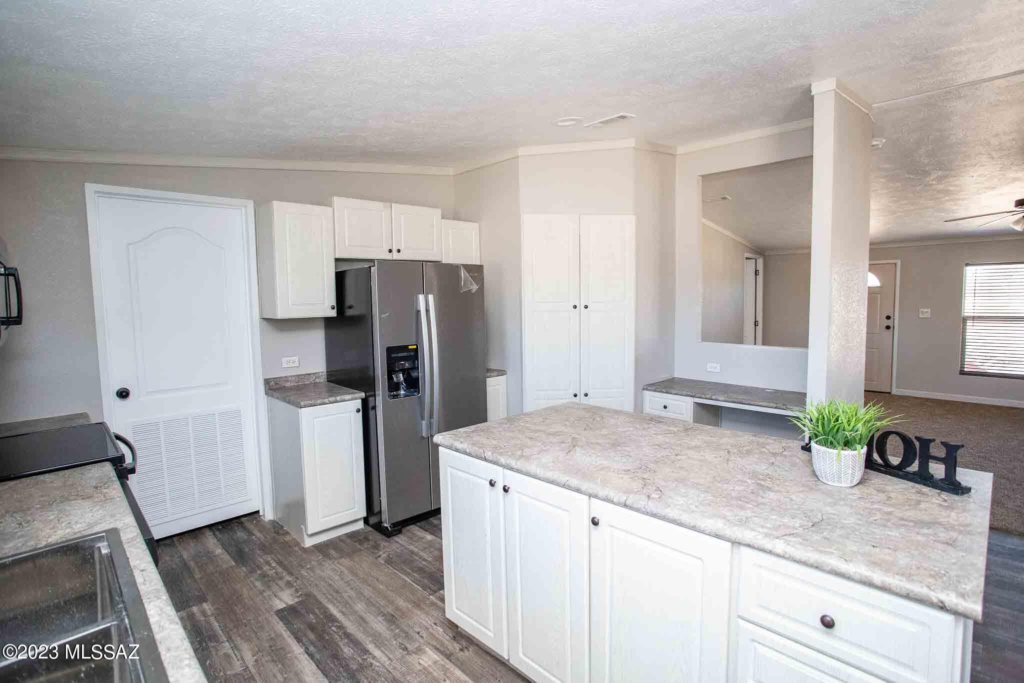 11020 West Massingale Road Tucson, AZ 85743 - Photo 6 of 24 Gallery Image 6