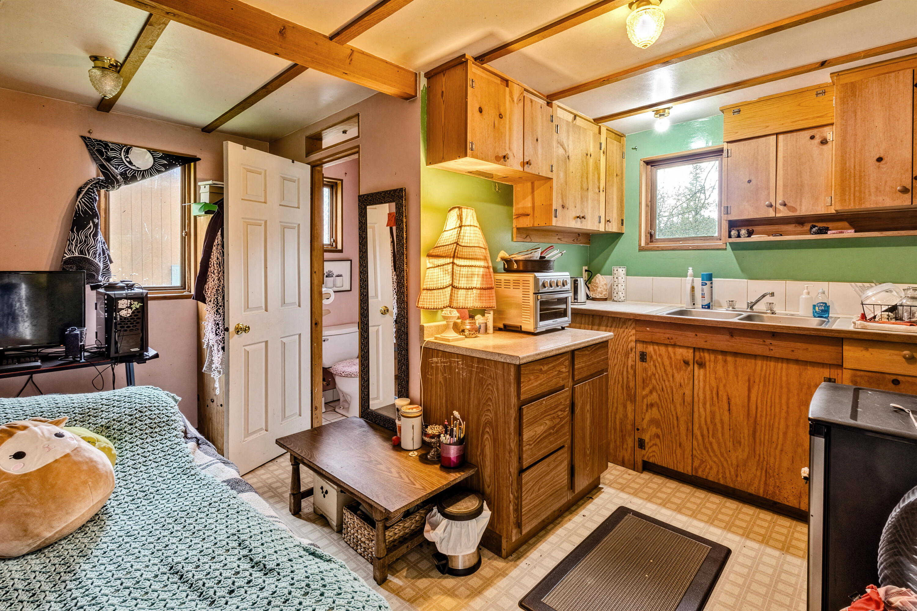 360 Lamont Way Cave Junction, OR 97523 - Photo 23 of 31