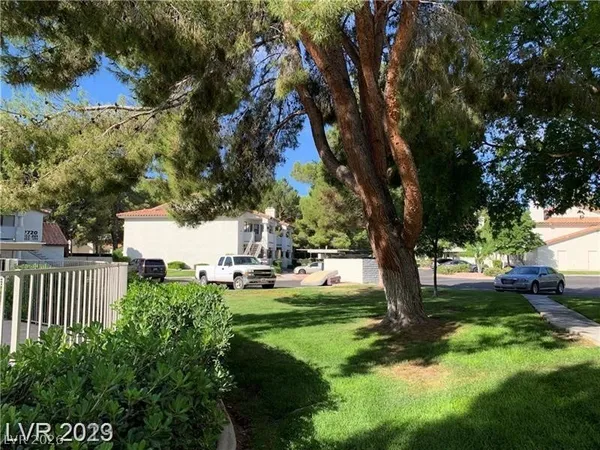 $1,400 | 2724 Otter Creek Court, Unit 101, Las Vegas, NV 89117
