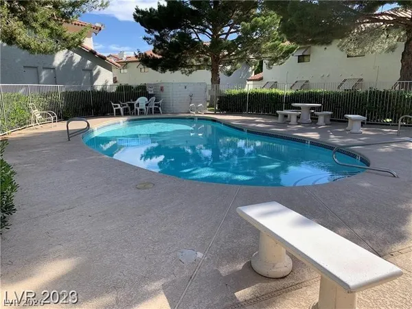 $1,400 | 2724 Otter Creek Court, Unit 101, Las Vegas, NV 89117