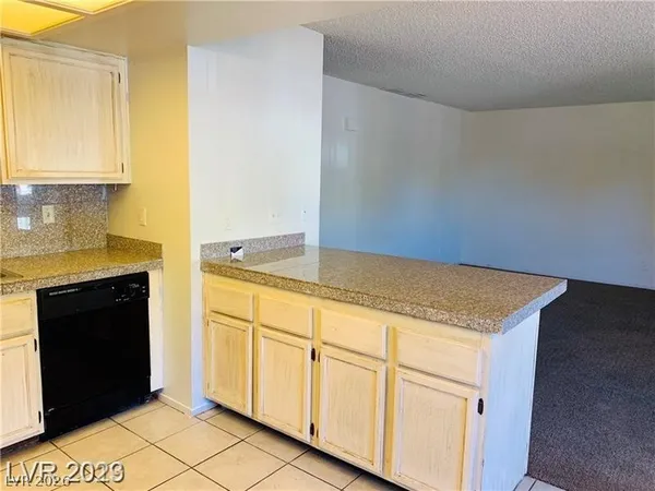 $1,400 | 2724 Otter Creek Court, Unit 101, Las Vegas, NV 89117