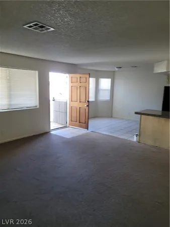 $1,400 | 2724 Otter Creek Court, Unit 101, Las Vegas, NV 89117