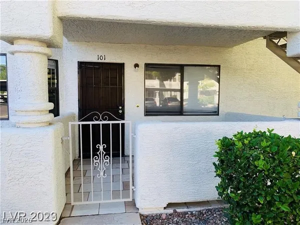 $1,400 | 2724 Otter Creek Court, Unit 101, Las Vegas, NV 89117