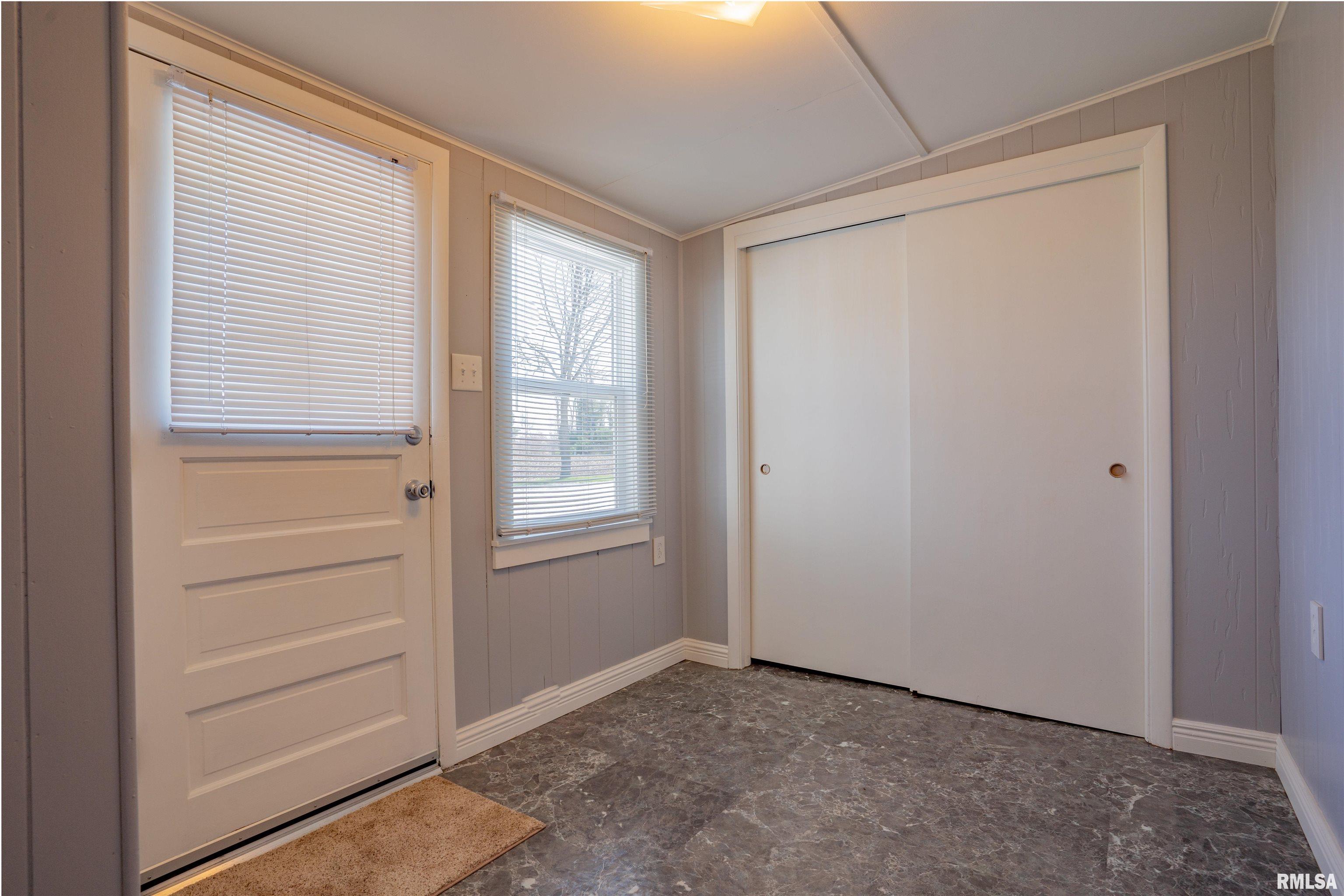 7904 Mcclellan Road Elmwood, IL 61529 - Photo 10 of 27 Gallery Image 10