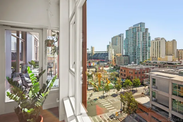 $699,900 | 427 Ninth Avenue, Unit 704, San Diego, CA 92101