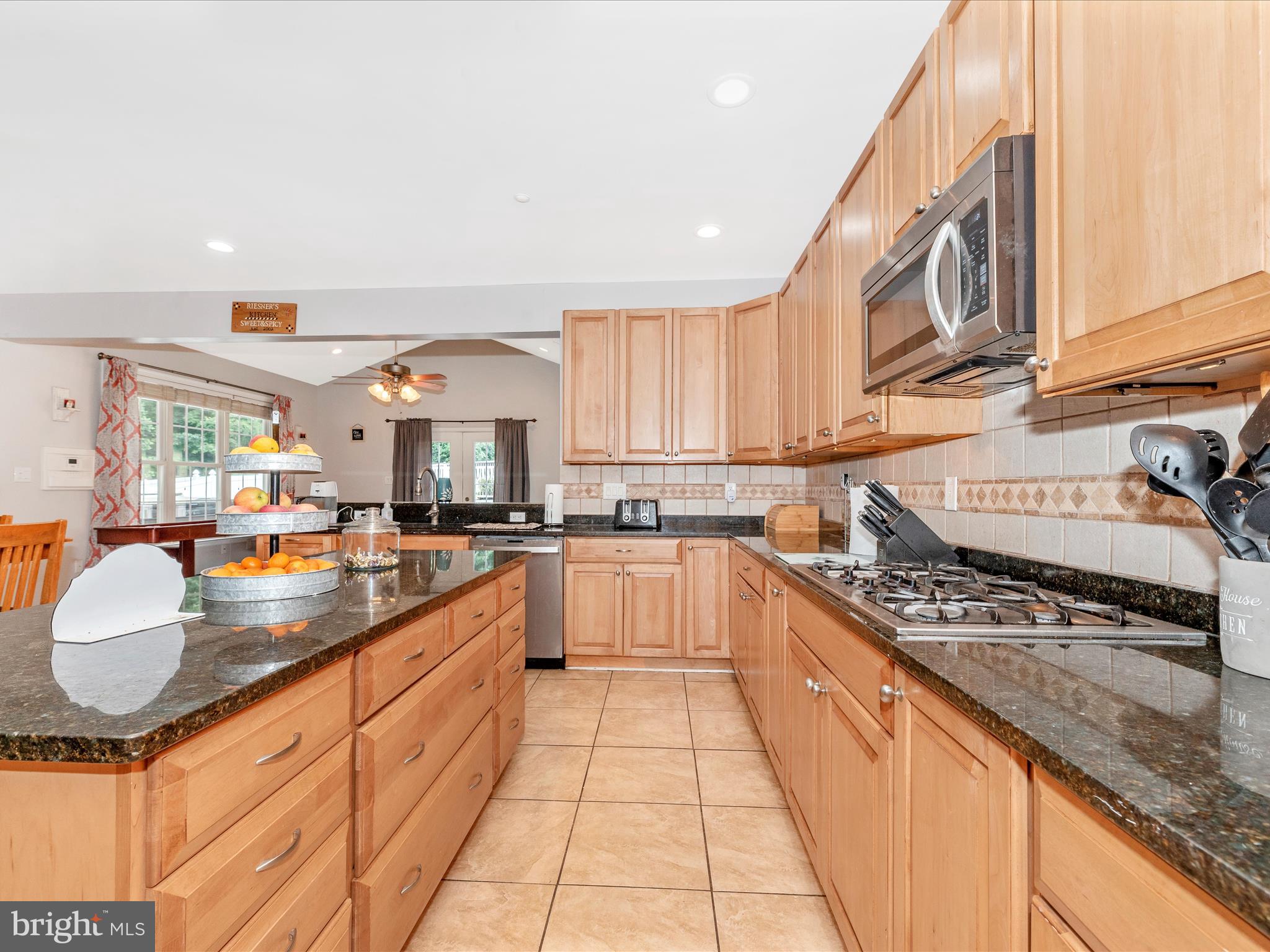 2987 Traceys Mill Road Manchester, MD 21102 - Photo 9 of 57 Kitchen