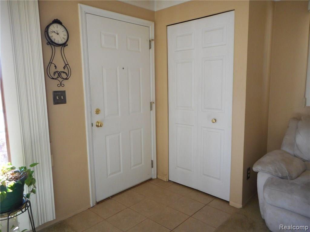 17544 Clark Street Riverview, MI 48193 - Photo 34 of 61 FRONT ENTRY FOYER & COAT CLOSET